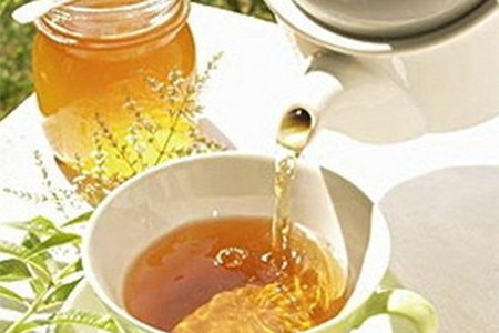 drink honey water in autumn